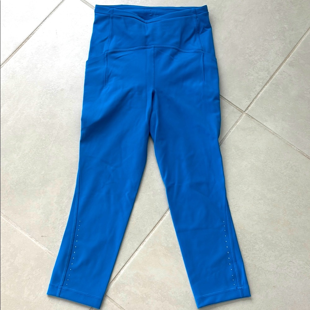 Cropped Lululemon sonic blue leggings